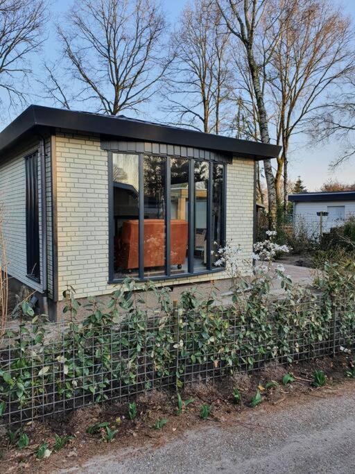 Cozy Chalet For 4 Veluwe Putten Exterior foto